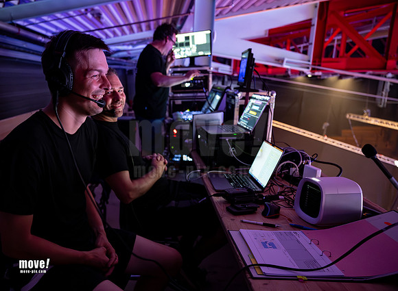 WG23-Premiere-2.jpg